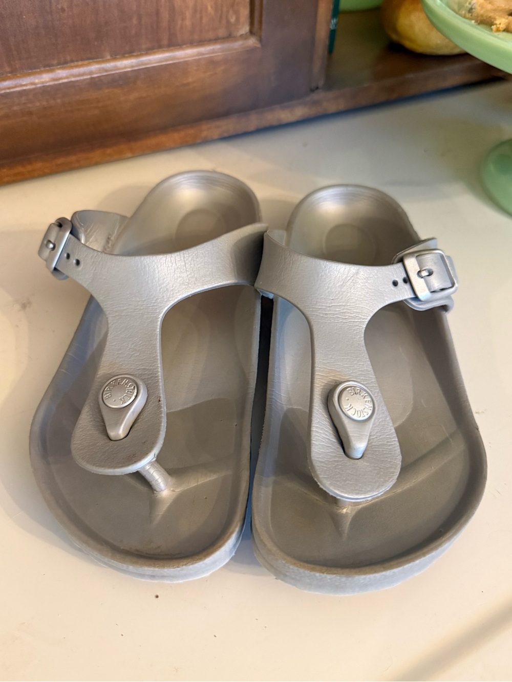 Birkenstock Black Gizeh EVA Thong Sandals size 34. Girls size 3